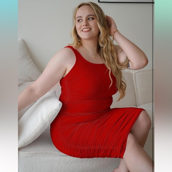 Tank Bodycon Ruched
Sleeveless Basic Midi Party Dress
8079 - Picture 3 of 8